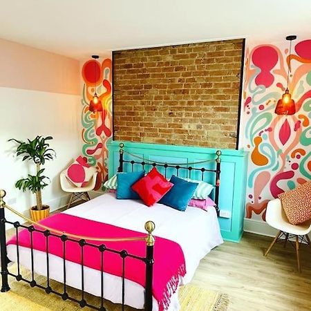 Colourful Apartment In Margate KENT Esterno foto