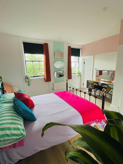 Colourful Apartment In Margate KENT Esterno foto